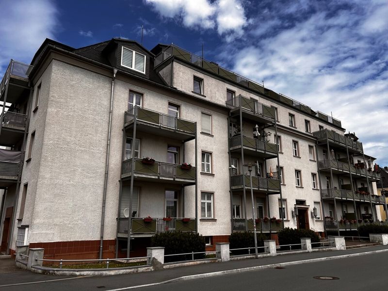3 - Zimmer DG-Wohnung mit Balkon in Burgstädt - ab 01.09.2026 möglich!